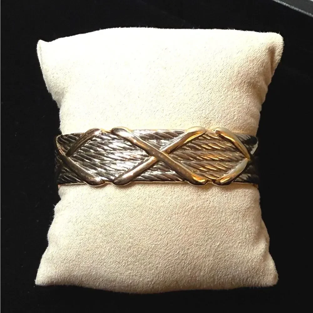 Vintage‑Style Gold Cuff Bundle – 4pc Textured & Mixed Designs